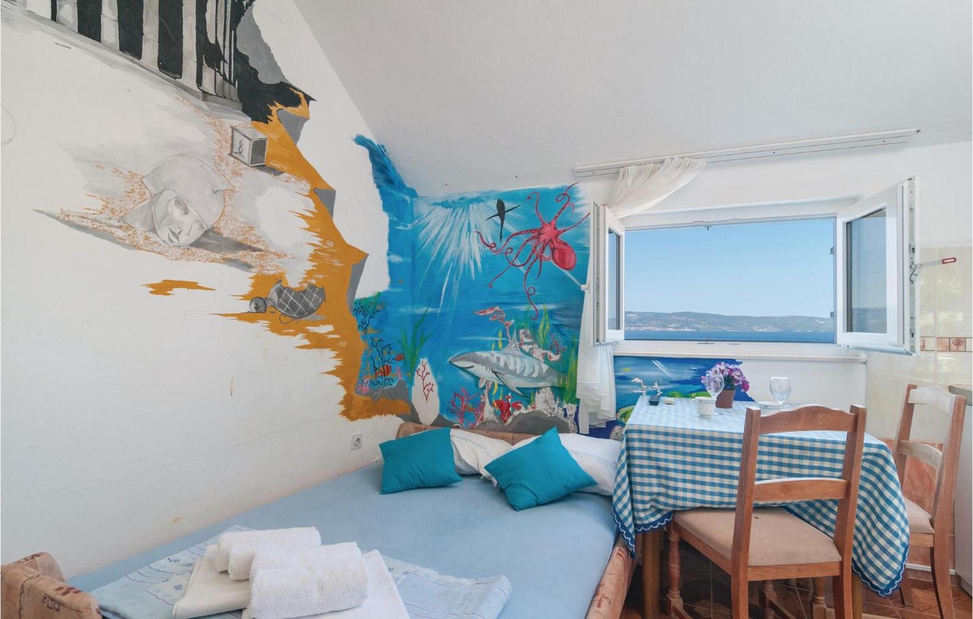 Gorgeous Apartment In Omis With House Sea View Экстерьер фото